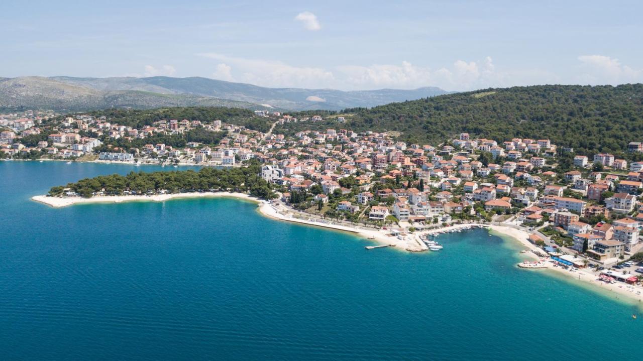 Apartments By The Sea Okrug Gornji, Ciovo - 6067 Трогир Экстерьер фото